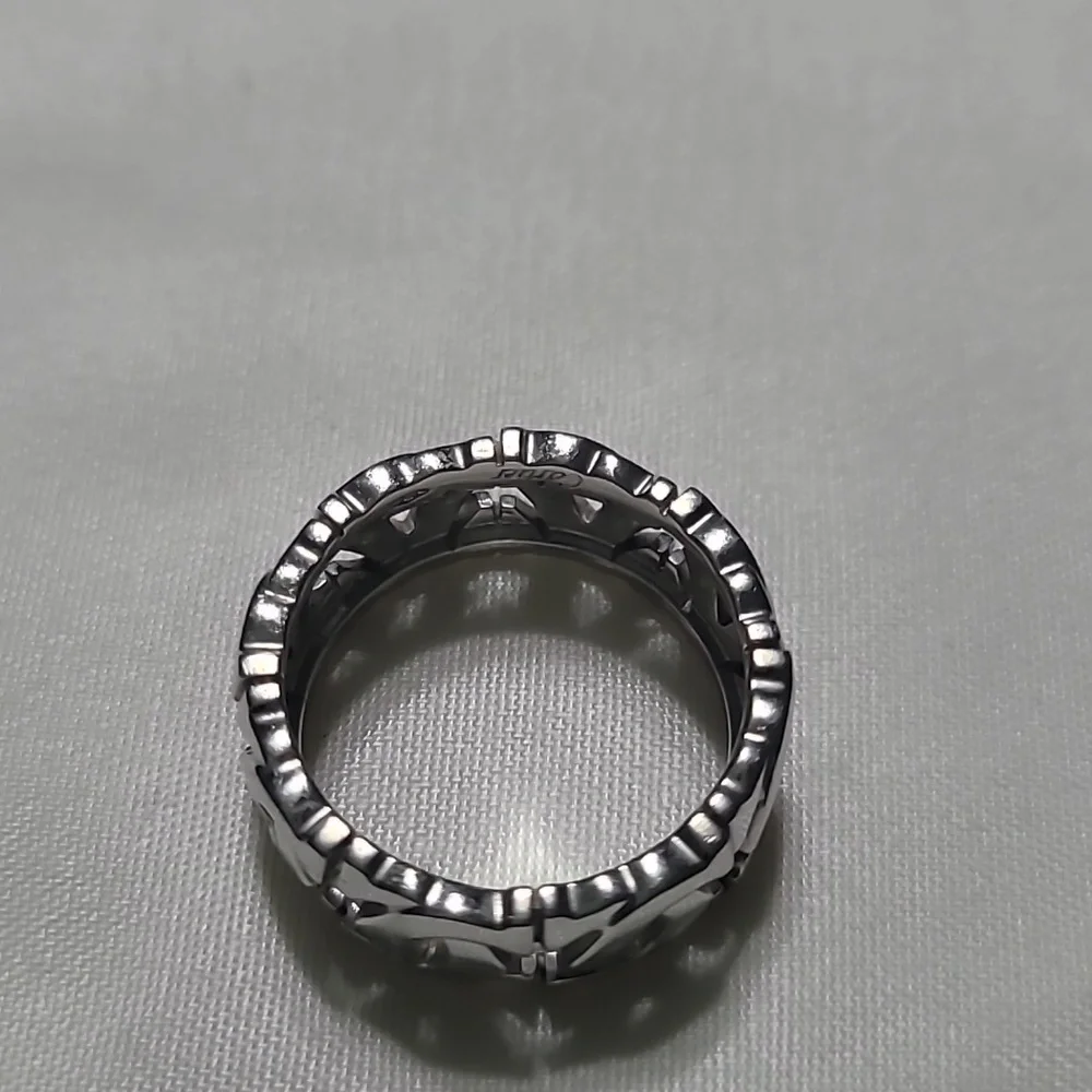 Cartier Entrelaces Ring - Picture 2 of 5